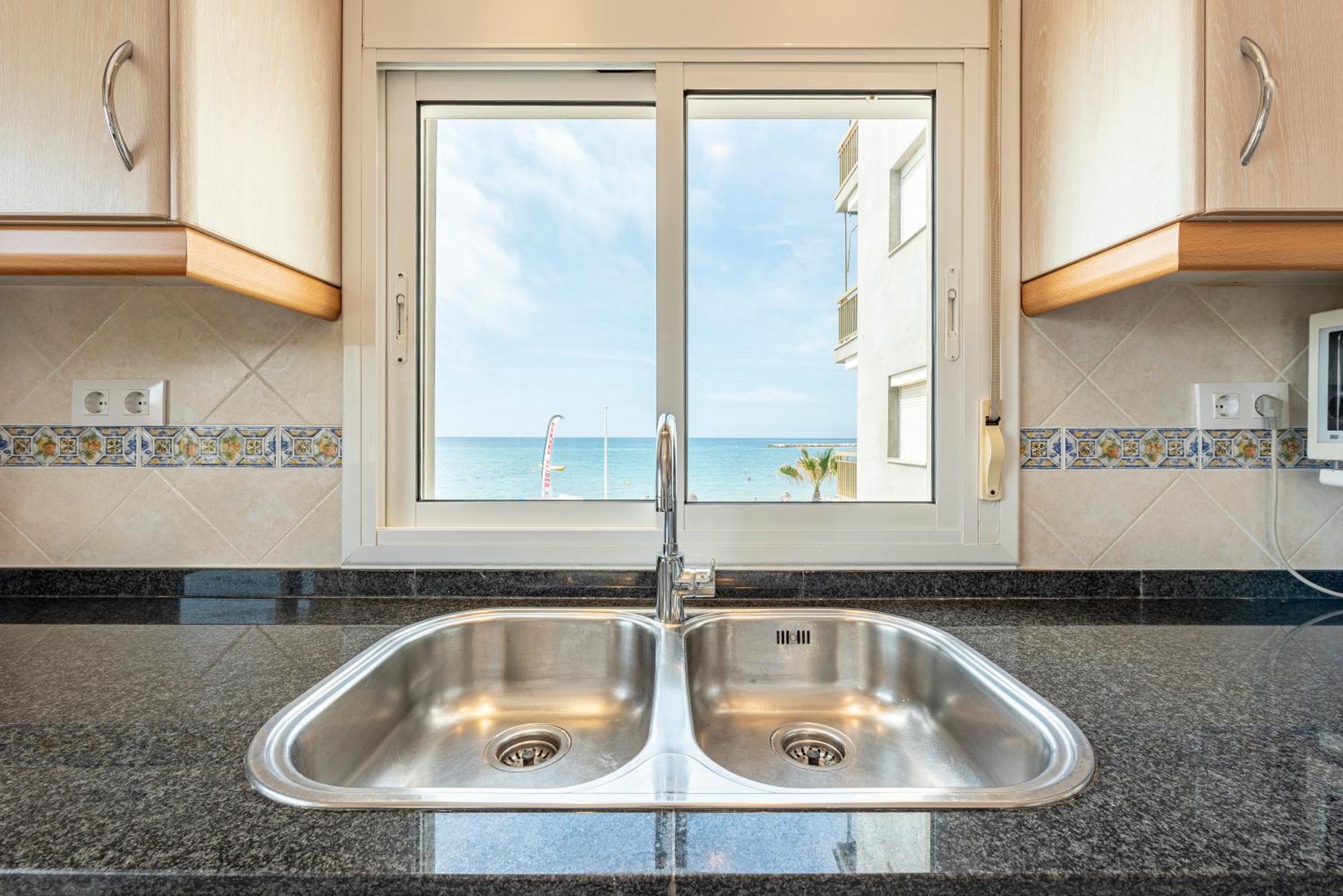 Apartamento Frente Al Mar カンブリルス エクステリア 写真