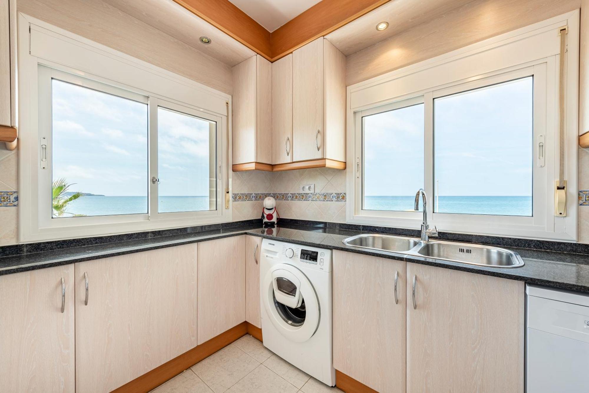 Apartamento Frente Al Mar カンブリルス エクステリア 写真